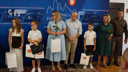Stypendia motywacyjne dla najlepszych uczniów