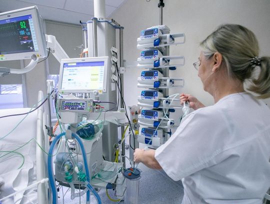 4 respiratory dla brodnickiego szpitala. Marszałek dzieli