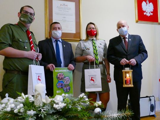 Harcerze u starosty z betlejemskim przesłaniem  