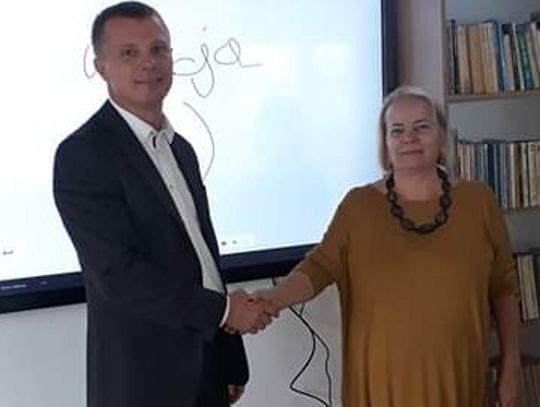 Interaktywne monitory dotykowe