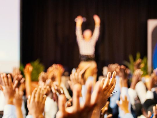 Jak zorganizować udaną konferencję?