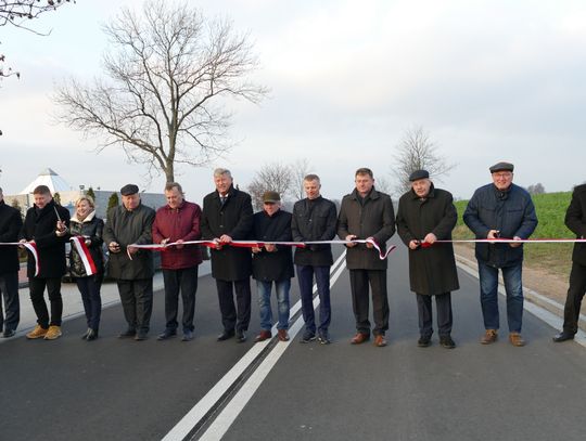 Kolejny odcinek drogi ze ścieżką dla rowerów