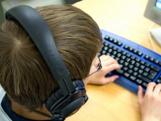 Laptopy dla uczniów i nauczycieli
