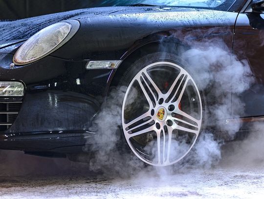 Mobilna myjnia – dlaczego warto ją kupić?