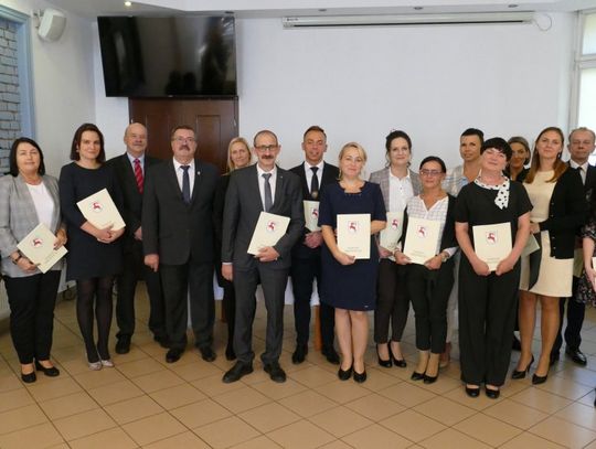 Nagrody i awanse dla nauczycieli