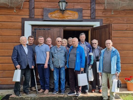 Seniorzy z lilijką ponownie na zbiórce