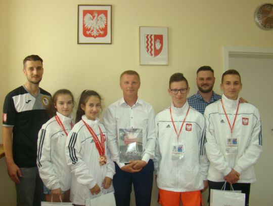 Sukces stypendystów Gminy Brodnica. Karatecy z medalami