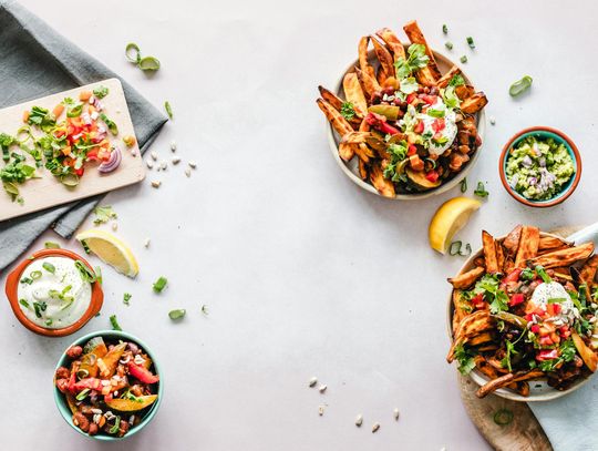 Szerokie zastosowanie papierowych salaterki