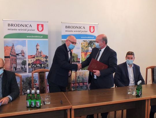 Umowy na budowę domu seniora podpisana