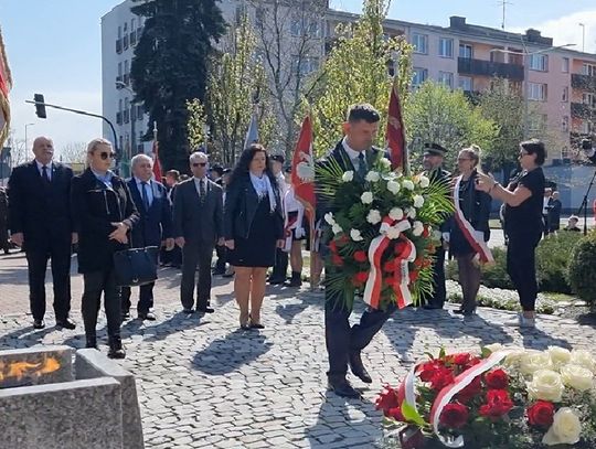 Uroczyście i patriotycznie
