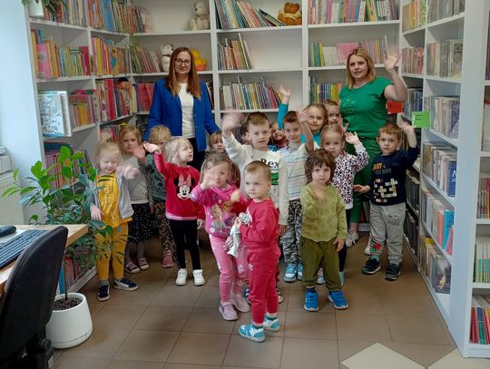 Wizyta przedszkolaków w bibliotece