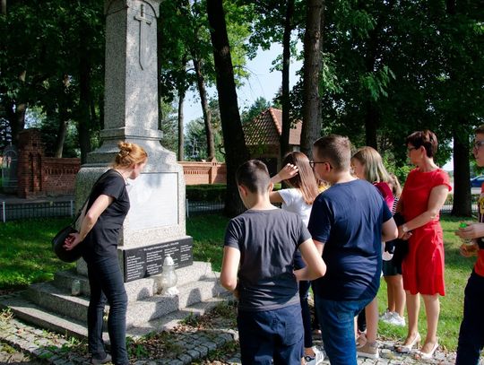 "Wracamy do normalności, patrząc w przeszłość"