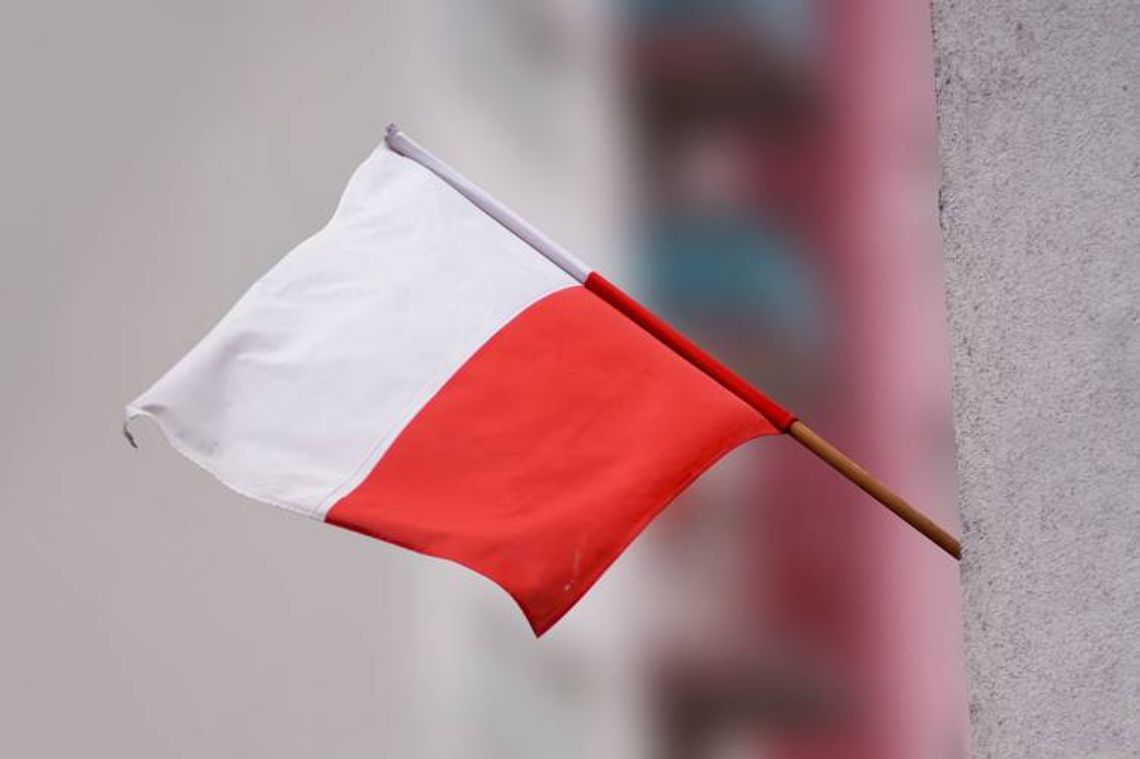 Biało-Czerwona symbol wspólnoty i nadziei