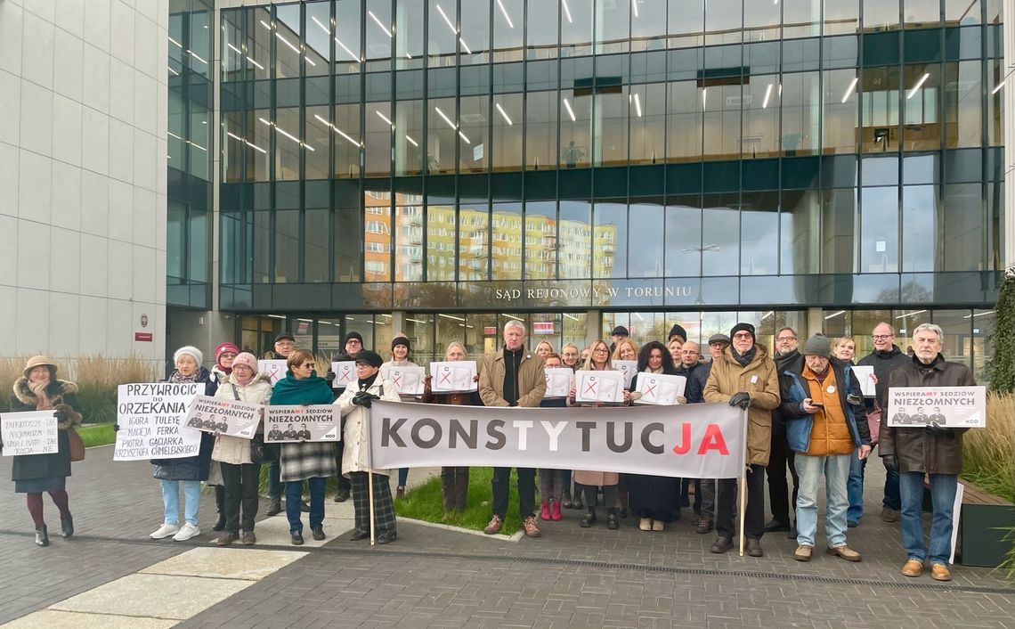 Chodzi o prawo i sprawiedliwość. Solidarni