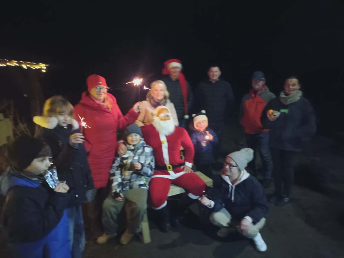 Choinka i Mikołaj w Nowym Dworze