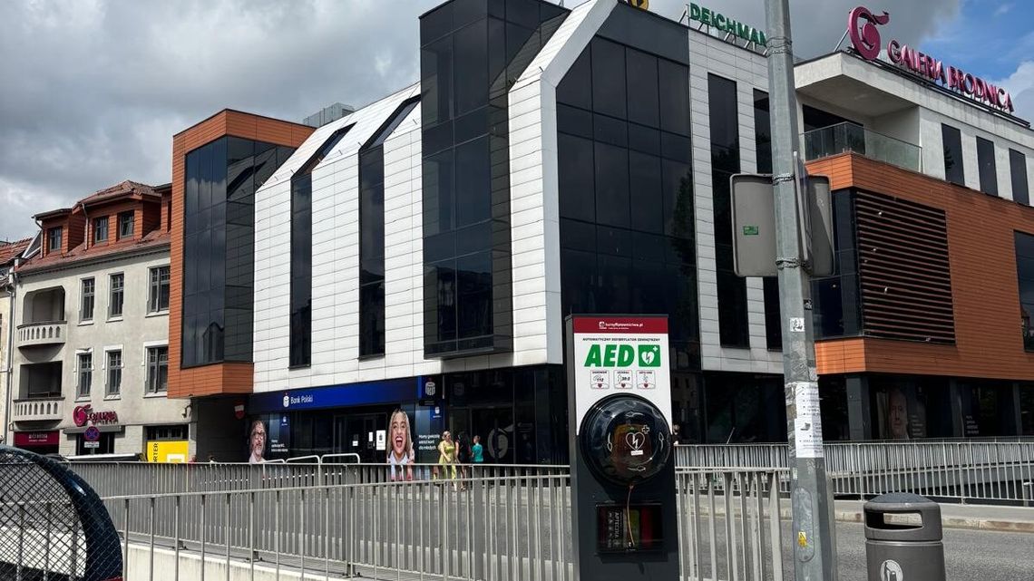 Defibrylator AED