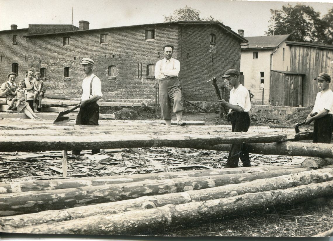 Dobry cieśla zbudował nie tylko dom, ale nawet wiatrak