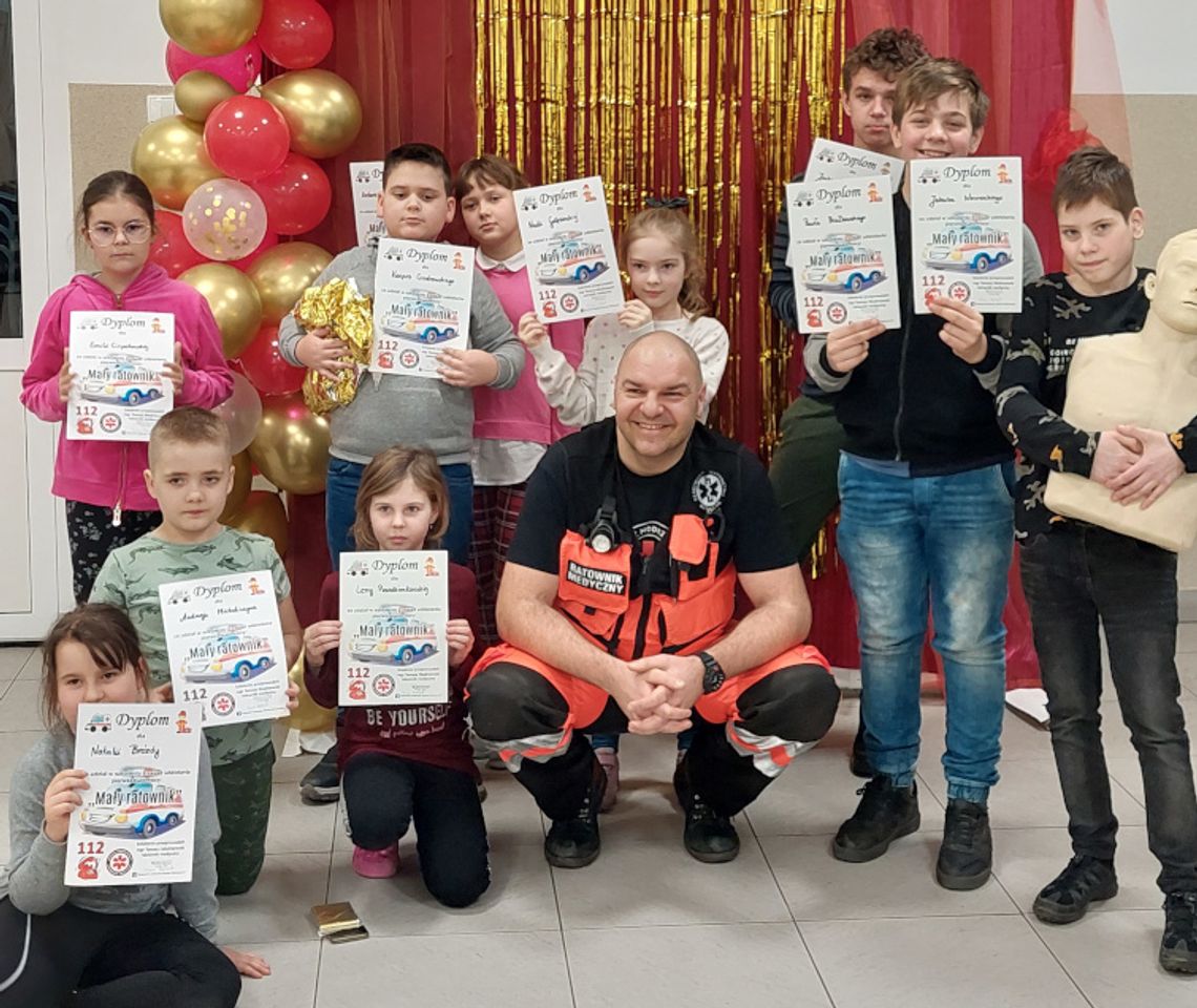 Klub młodzieżowy "Kontrast" w Karbowie