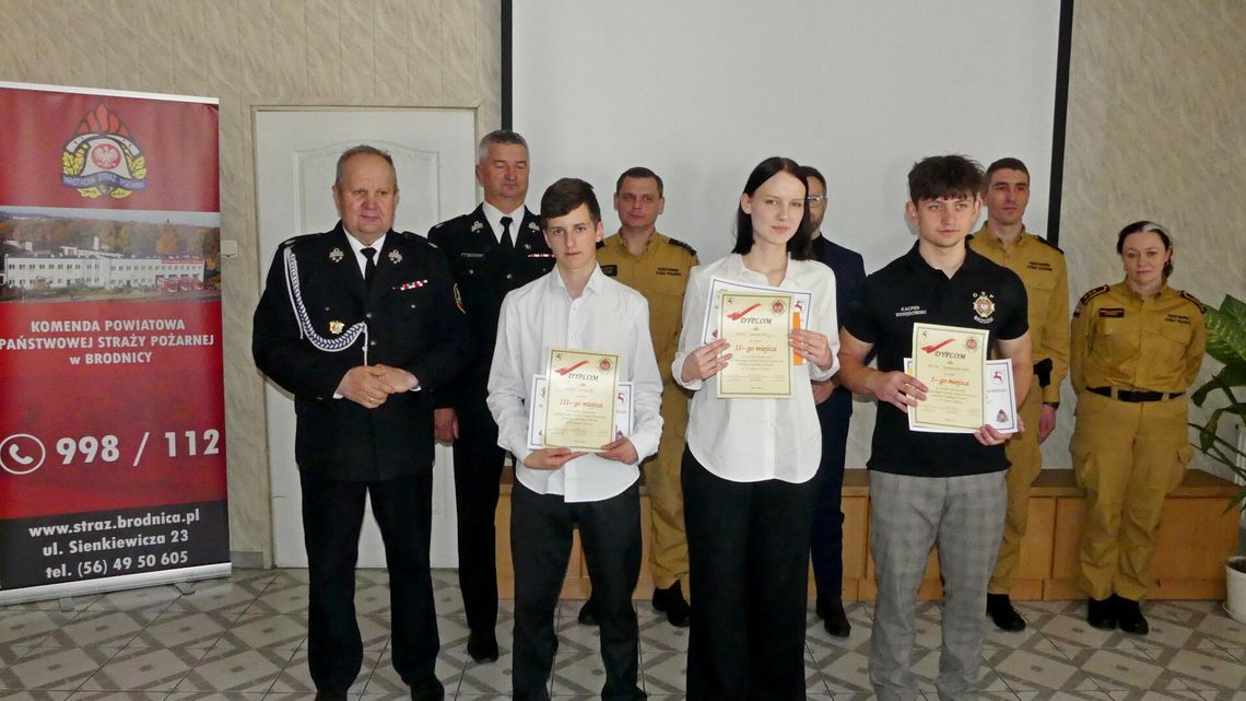 Młodzież zapobiega pożarom