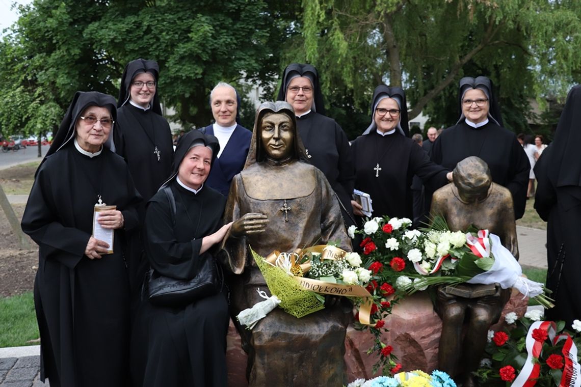 Odsłonięcie pomnika w Jabłonowie