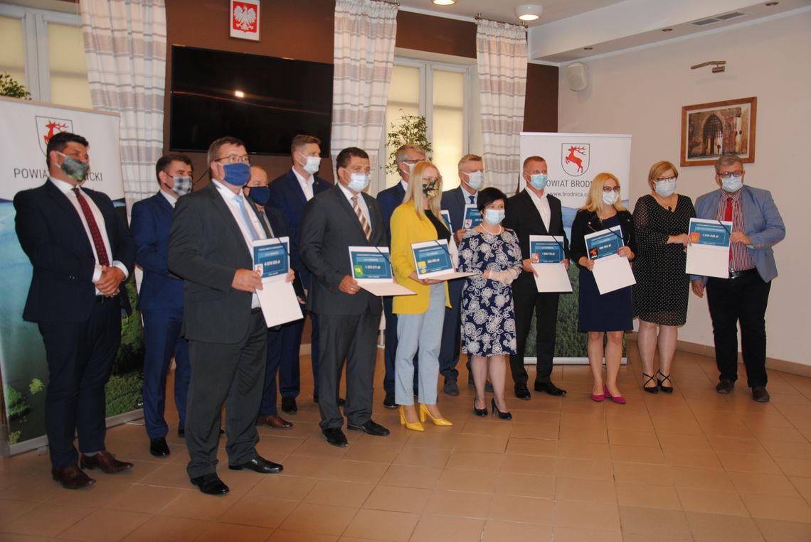 Pieniądze do wzięcia. Kiedy? Najpierw voucher, potem wniosek