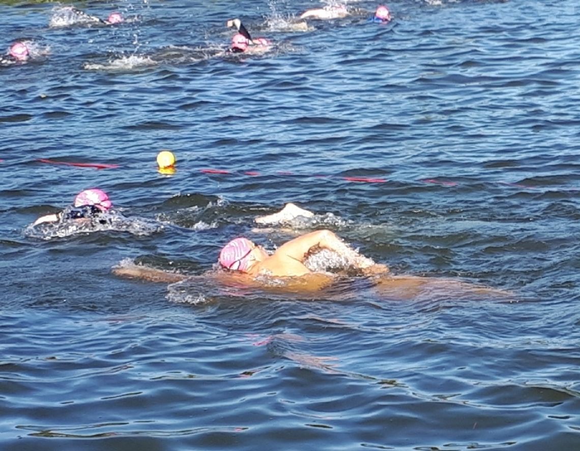 Pływanie, jazda rowerem, bieganie. Triathlon