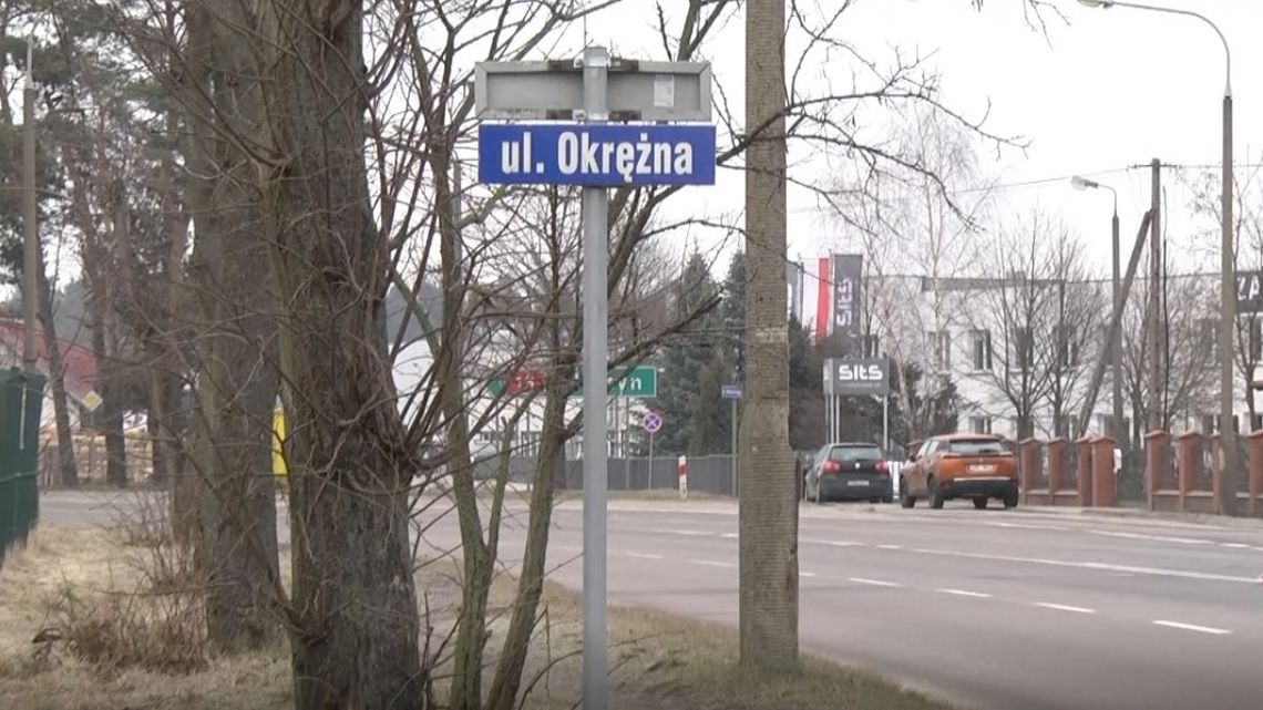 Podpisanie umowy na ul. Okrężną i Zakątek