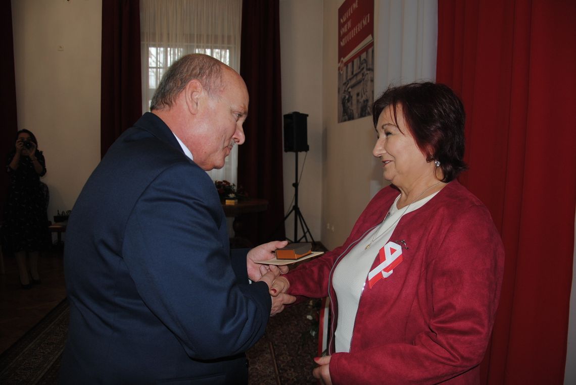 Roznosząca uśmiech