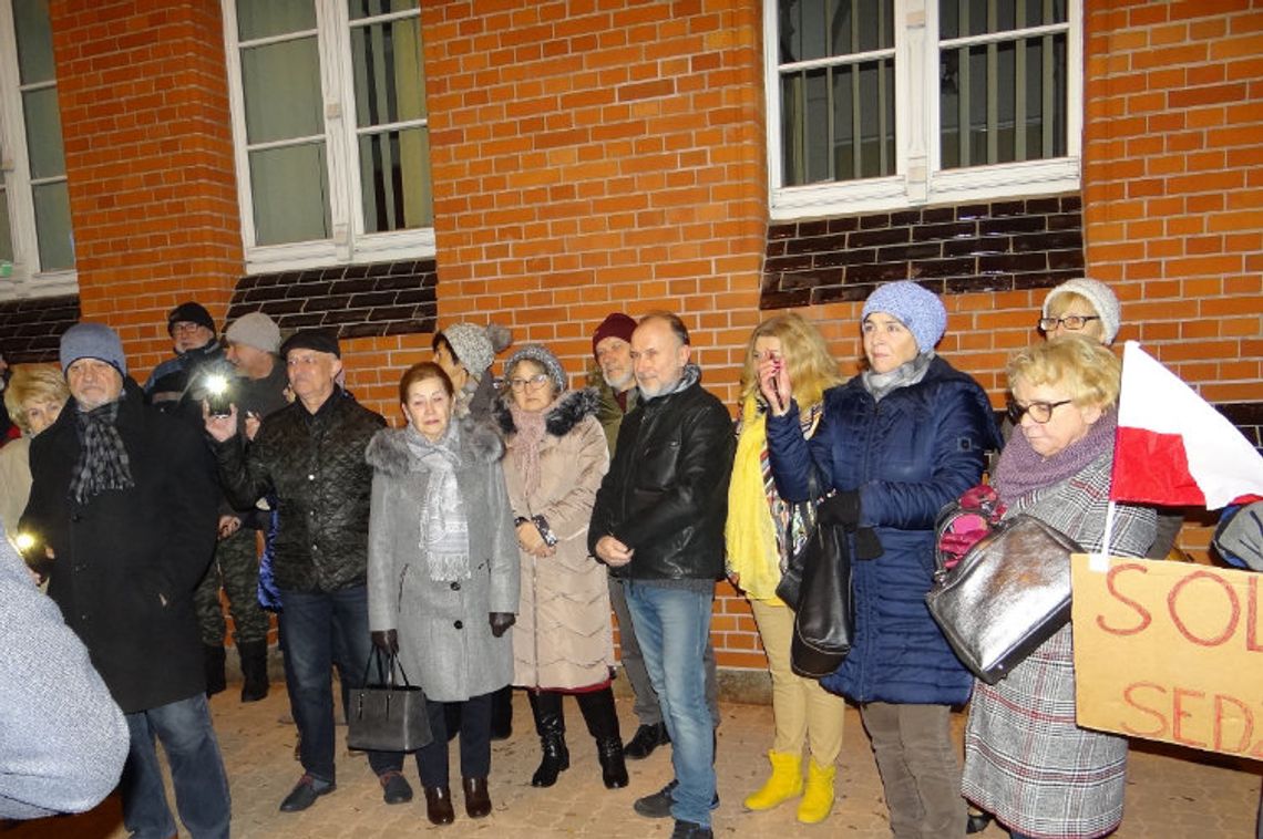 Solidarni z sędziami. Brodniczanie manifestowali w obronie niezawisłych sądów