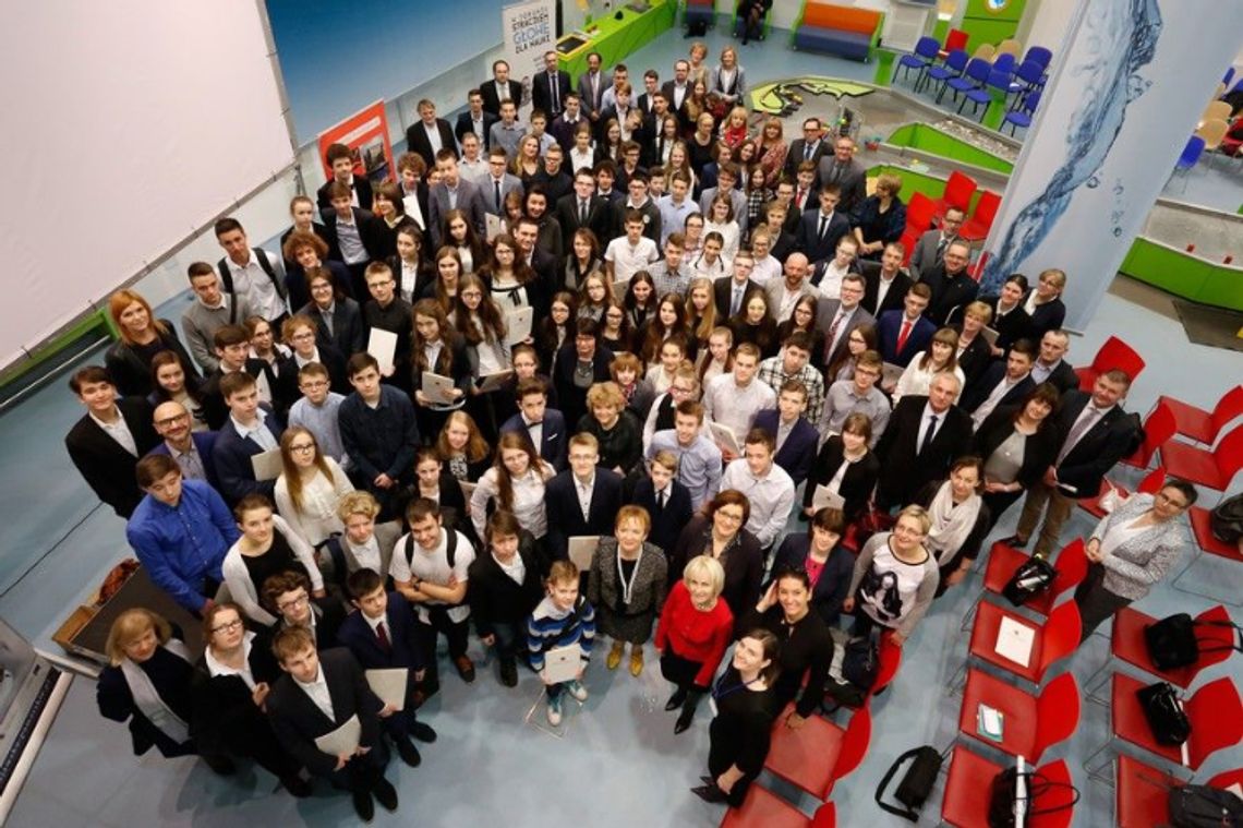 Wakacje? Dobry czas na wnioski. Stypendia dla najzdolniejszych