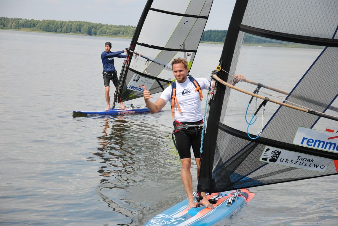 Windsurfing, klasa raceboard. Artur Manelski z medalami mistrzostw świata