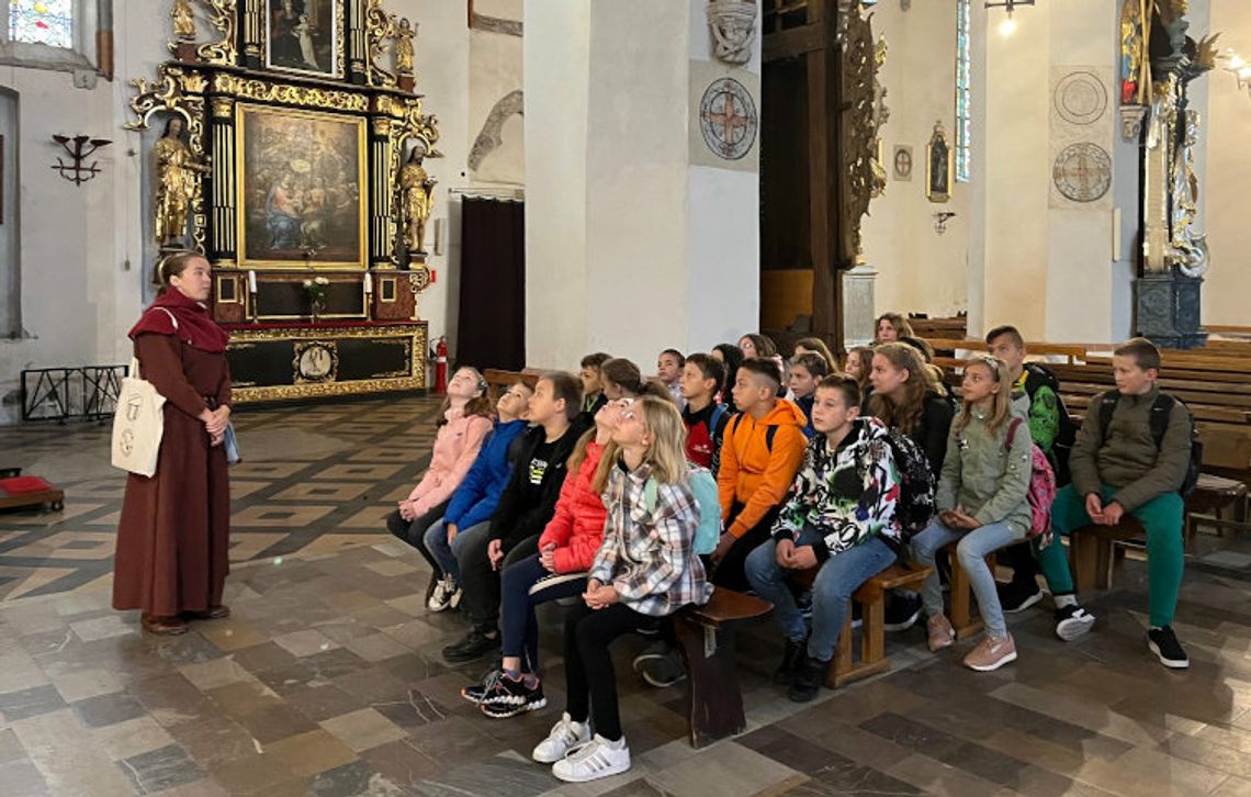 Wycieczka klas IV i V