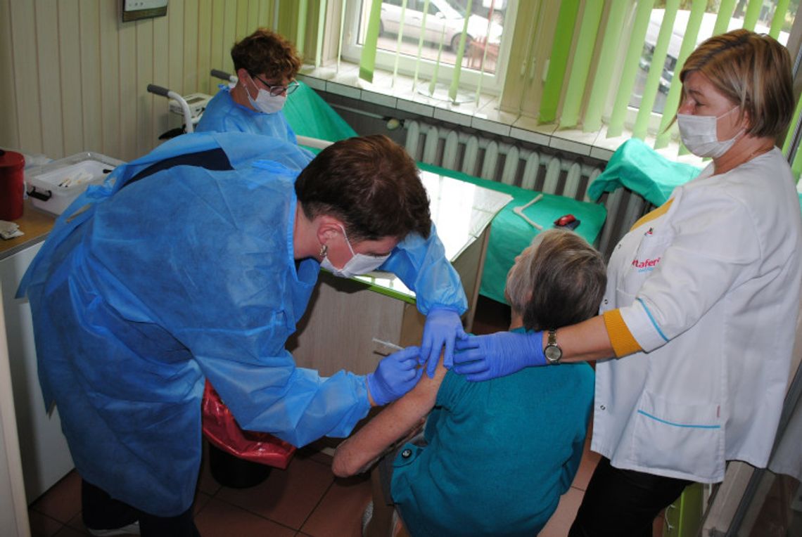 Zaszczepieni dawką przypominającą 