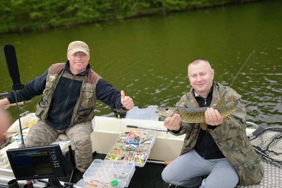 Zawody wędkarskie mundurowych. Szczupak, okoń, płoć